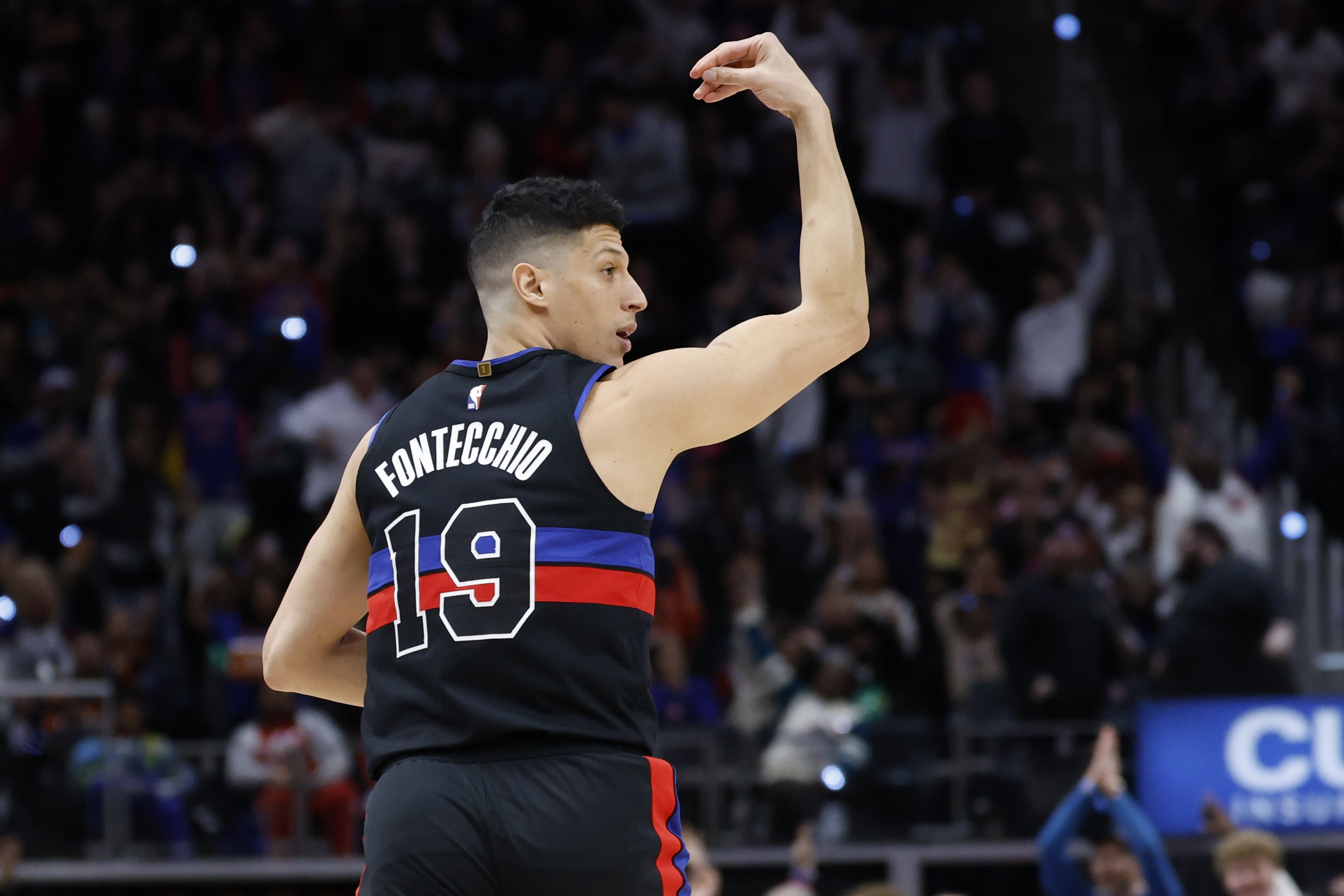 意大利男篮公布欧锦赛12人阵容：加里纳利与丰泰基奥双双入选