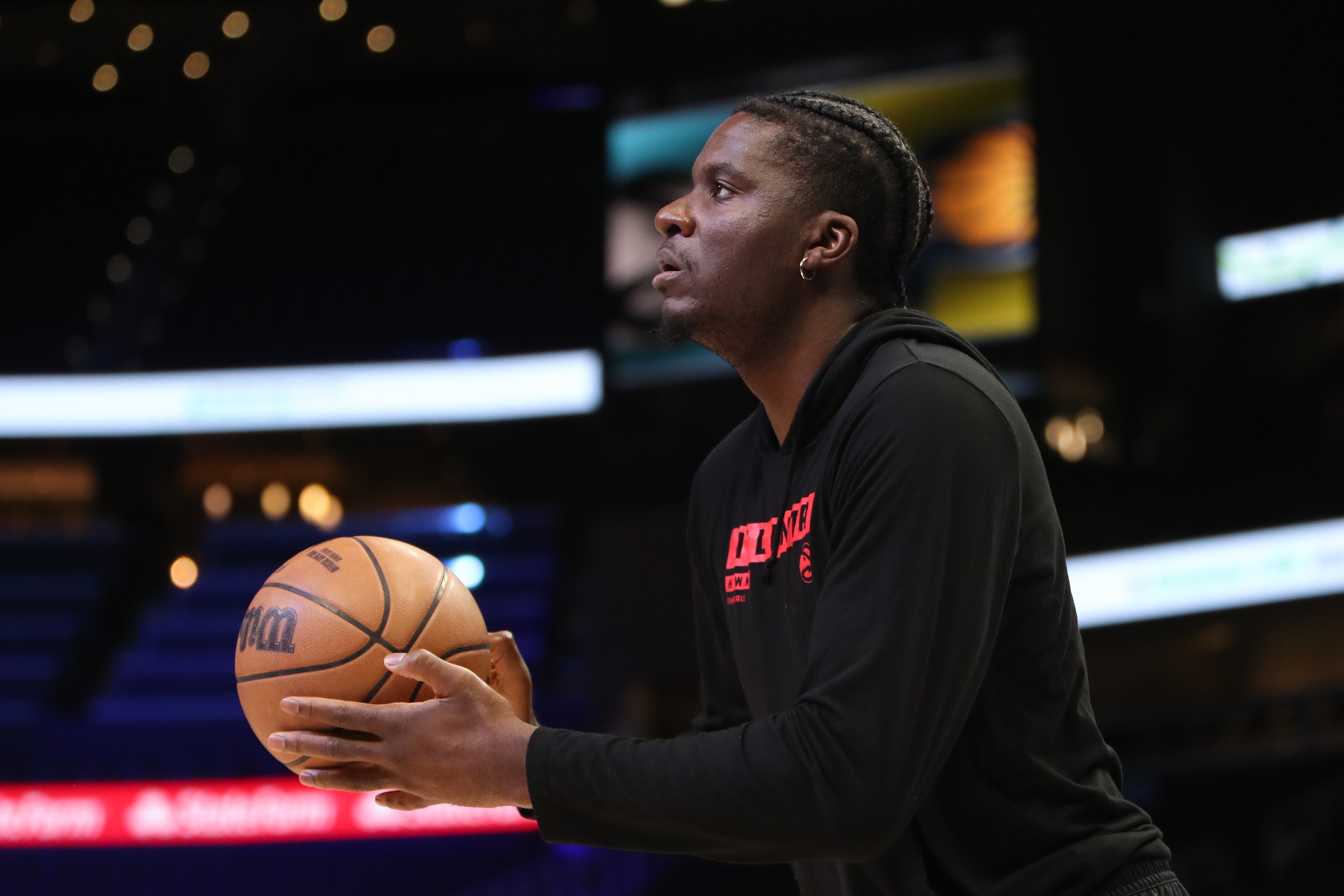 凯发K8手机端、APP下载、流畅界面、智能推荐、高效操作-斯通：卡佩拉渴望重返休斯敦，寻求具备争冠实力的球队